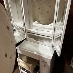 ニトリ　三面鏡ドレッサーの画像