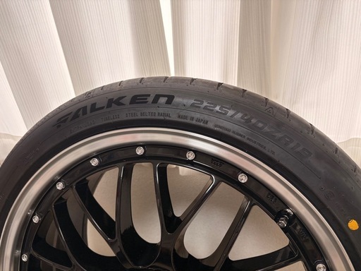 極美品！Weds19インチタイヤホイールセット　ファルケン　225/40r19