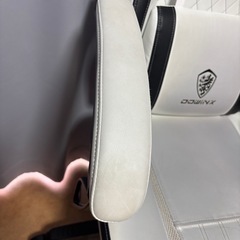 ゲーミングチェアの画像