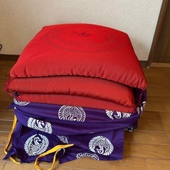 ほぼ未使用！座布団5枚セット（来客用にも◎）の画像