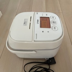 タイガーIH 炊飯器 3合 JKU-A551-Wの画像