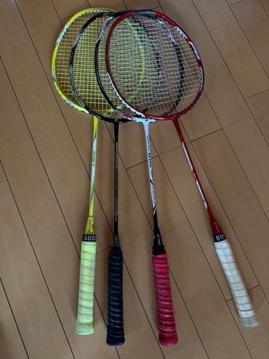 YONEX  バトミントンラケット4本他