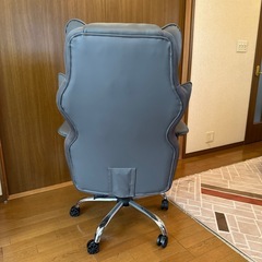美品！高機能オフィスチェアの画像
