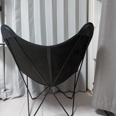Cuero BKFチェア（バタフライチェア）ブラックレザー＋シープスキン・ブラシ付き 定価合計約20万円の画像