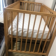IKEAのベビーベッドの画像