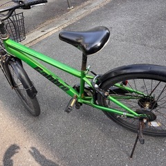 《受取者決定》24インチ　自転車　子供（後輪パンク）の画像