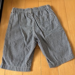 130センチくらいの半ズボンの画像