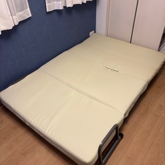 ソファベッドの画像