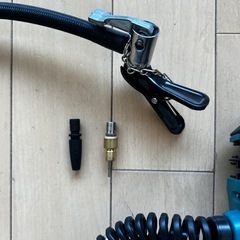 マキタ　充電式空気入れ　MP180DZの画像