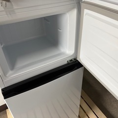 🔶Hisense ノンフロン冷凍冷蔵庫 120L 2021年製 HR-B1202【トレー欠品のため格安】の画像