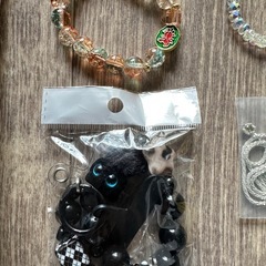 アクセサリーまとめ売り ピアス・リング・ブレスレットなど 未使用品+9割新 24点セット の画像