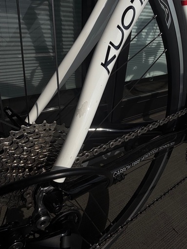 取引中　自宅内保管　KUOTA KHARMA  51サイズ(適正身長165〜175cm)【シマノ105 R7000 2×11速】【カンパニョーロ ゾンダ】