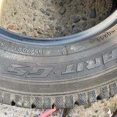 185/70R14 トーヨースタッドレスタイヤ4本の画像