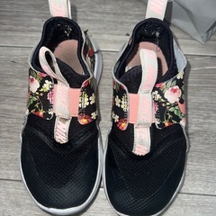 子ども用 NIKE 靴 スニーカーの画像