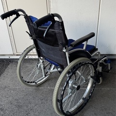 カドクラ 車椅子 ビーンズ カリビアンブルー F102-Bの画像