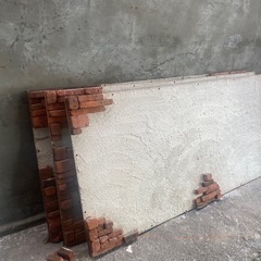 差し上げます。ベニヤ板を加工した板の画像