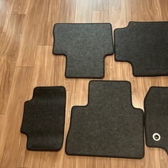 トヨタ　TOYOTA ハリアー　ハリアー80 フロアマット　マット　純正の画像