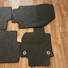 トヨタ　TOYOTA ハリアー　ハリアー80 フロアマット　マット　純正の画像