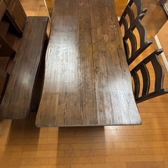 ダイニングテーブル　6人かけ掛けの画像