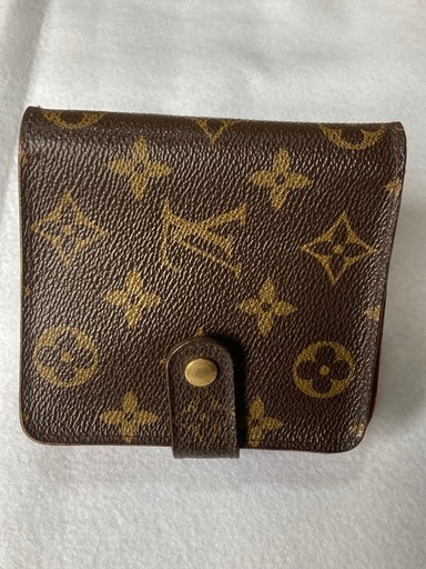 値下げ　
【美品】ルイヴィトン モノグラム コンパクト財布 折り財布 正規品 小銭入れあり