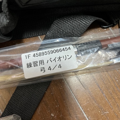 バイオリン、弓、ケース　　    