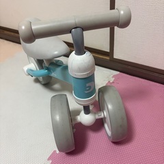 ides（アイデス）の「D-bike mini プラス」または「D-bike mini ワイド」のミントブルーカラーです。﻿の画像