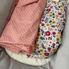 美品コンビ、電動ハイローチェア、の画像