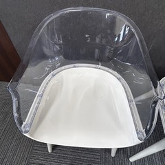 【取引中】おしゃれチェア2脚セット クリア×白の画像