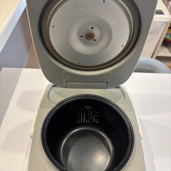 炊飯器 YAMAZEN 3合炊き おまけ付きの画像