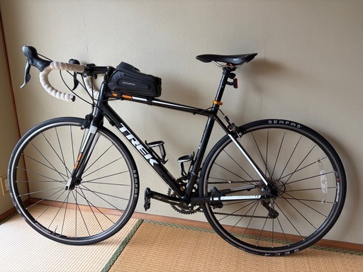 ロードバイク　TREK 黒　自転車
