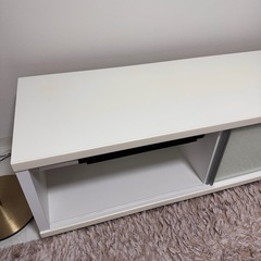 テレビボードの画像