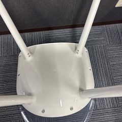 【取引中】おしゃれチェア2脚セット クリア×白の画像