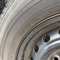 1️⃣ ハイエーススタッドレスタイヤホイール付き
の画像