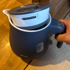 タイガー　電気ケトル　0、8の画像