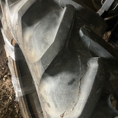 トラクタータイヤ　１本　の画像