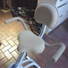 ALINCO ALFITS フィットネスバイク AFBX4721LB ライトブルー 折りたたみ式 負荷8段階 アルインコ エアロバイク クロスバイク フィットネス トレーニング ダイエット 札幌市東区 新道東店の画像