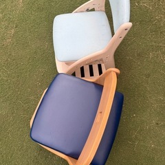 子供机の椅子の画像