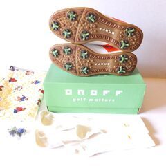 ゴルフシューズ［ダイワ　ONOFF］　　シューズケース付き（布製袋）の画像