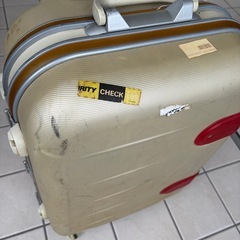 スーツケースの画像