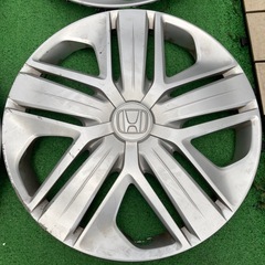 フィット＊GK系＊等　15インチ　ホイールキャップ　４枚　44733-T5B-J11の画像