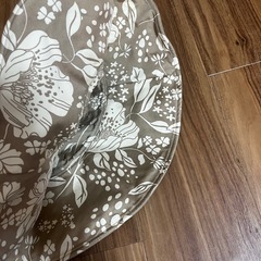 日よけ帽子 ベージュ 花柄 紐付き　レディースぼうし　の画像
