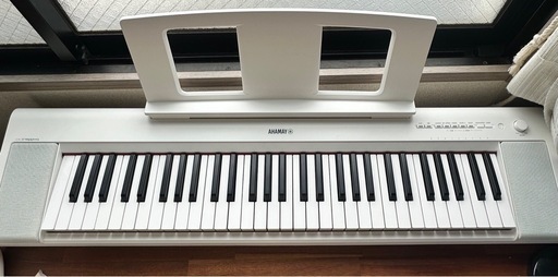 電子キーボード ホワイト NP-15WH [61鍵盤]
