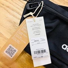 adidas ブラック ボディバッグ ウエストポーチの画像