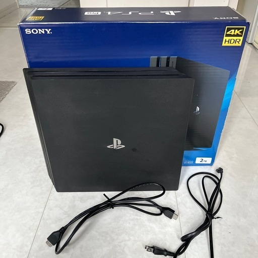 PS4プロ　2TBジェットブラック
