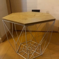 サイドテーブルの画像