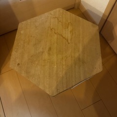 サイドテーブルの画像