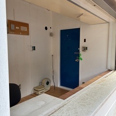 宝くじ売り場　プレハブ　倉庫　コンテナ　売店の画像