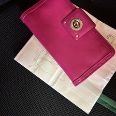 MARC BY MARC JACOBSの本革長財布の画像