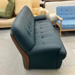 上2603-1340 カリモク家具 チターノ 3人掛け 本革 ソファ グリーン キズ汚れ有りの画像