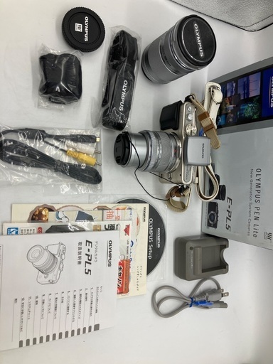 【トレファク足立扇店】ﾐﾗｰﾚｽ一眼ｶﾒﾗ OLYMPUS PEN Lite  E-PL5 ﾀﾞﾌﾞﾙｽﾞｰﾑｾｯﾄ  付属品完備 難